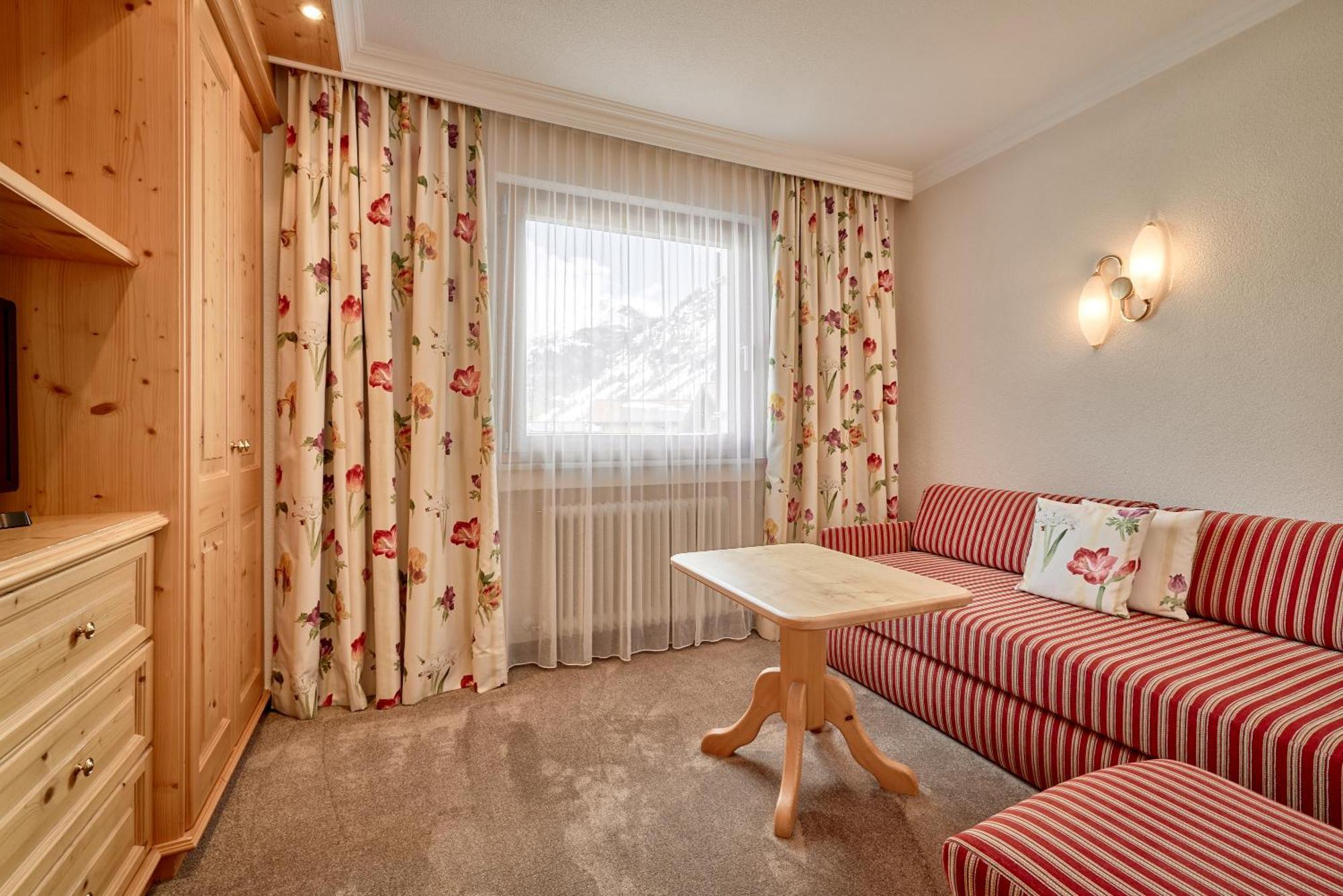 Hotel Appartement Roggal 莱赫阿尔贝格 外观 照片