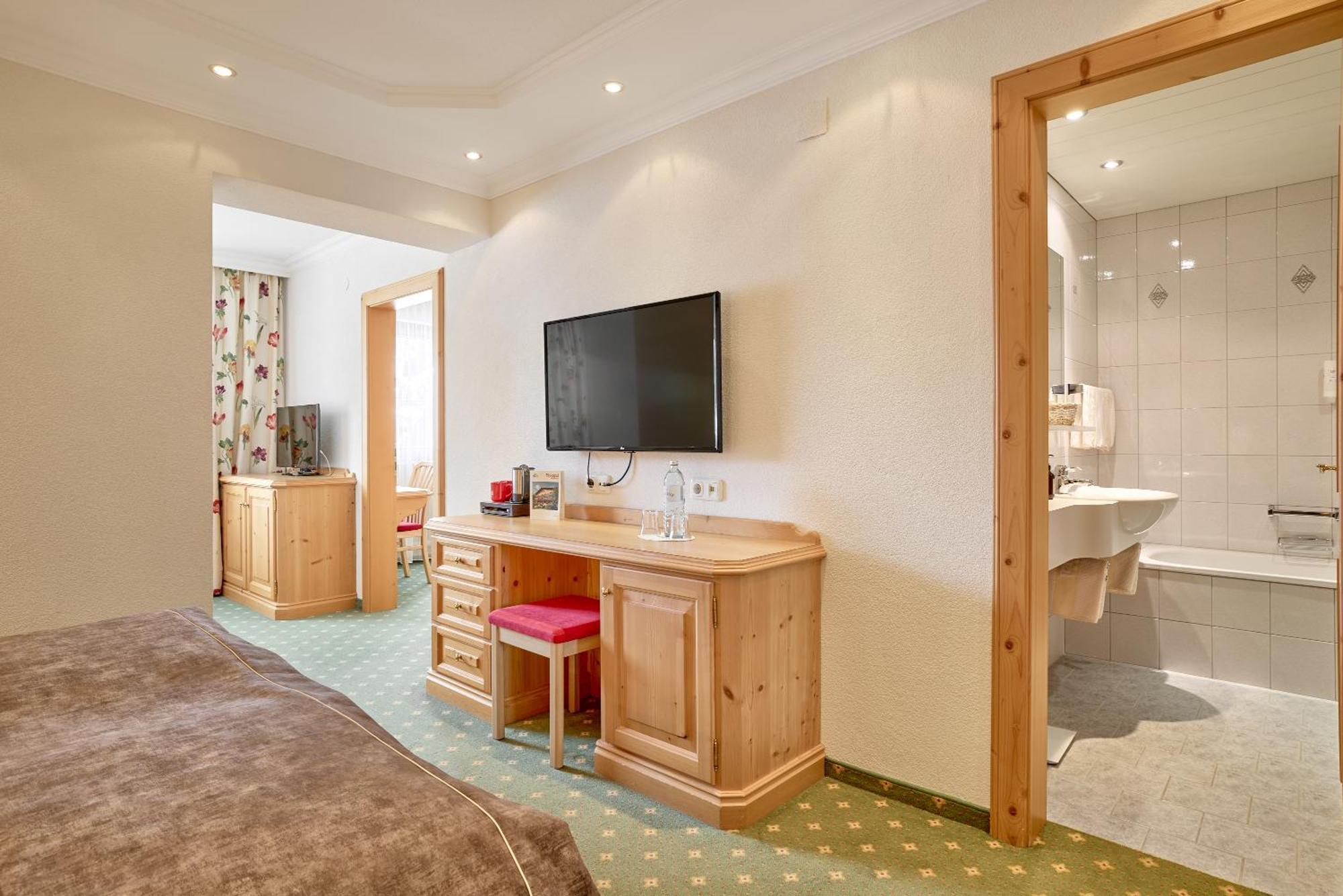 Hotel Appartement Roggal 莱赫阿尔贝格 外观 照片